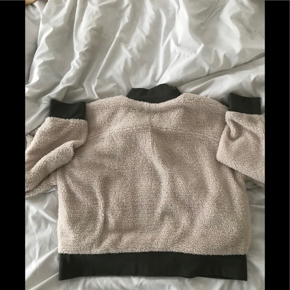 Fabletics Dream Polar Fleece Pullover - Picture 6 of 7